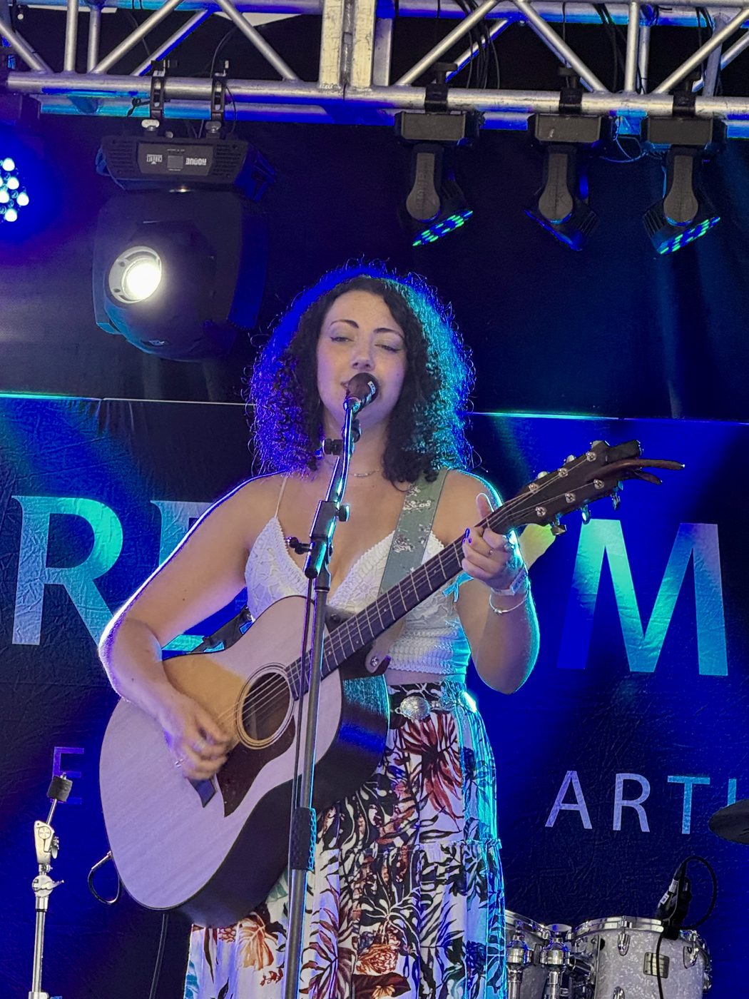 Gwendellyn performing at Cavendish Beach Music Festival, RBCxMusic Emerging Artist Stage